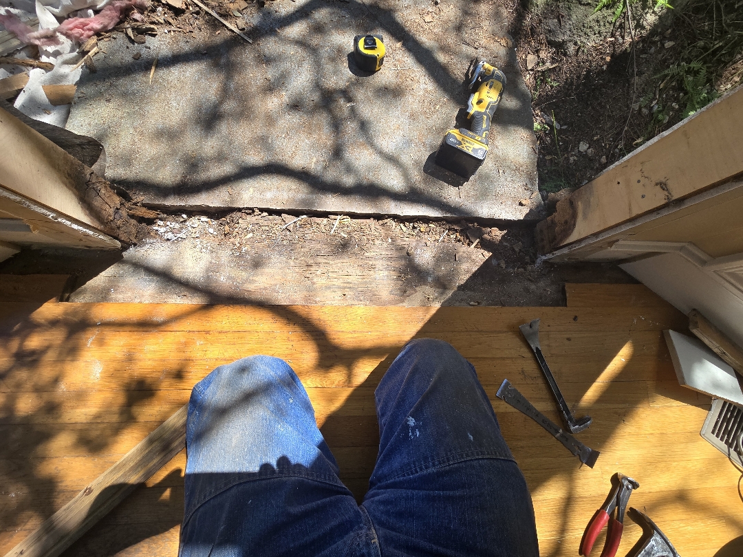 Exterior siding trim and rot repair on a New Hampshire home